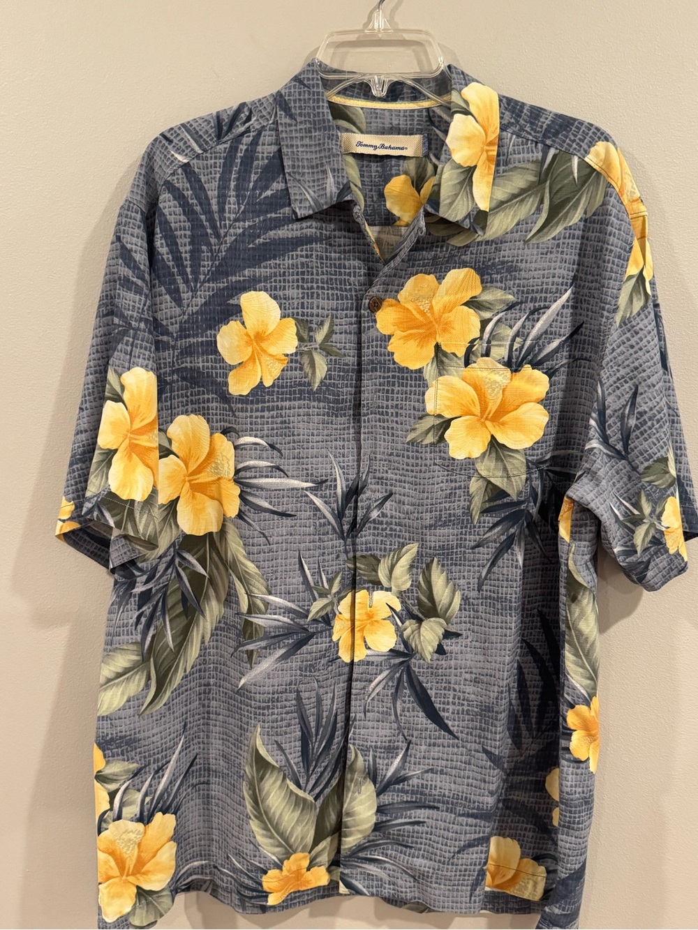 Tommy Bahama Hawaiian Button Down Camp Shirt Mens Large Floral 100% Silk